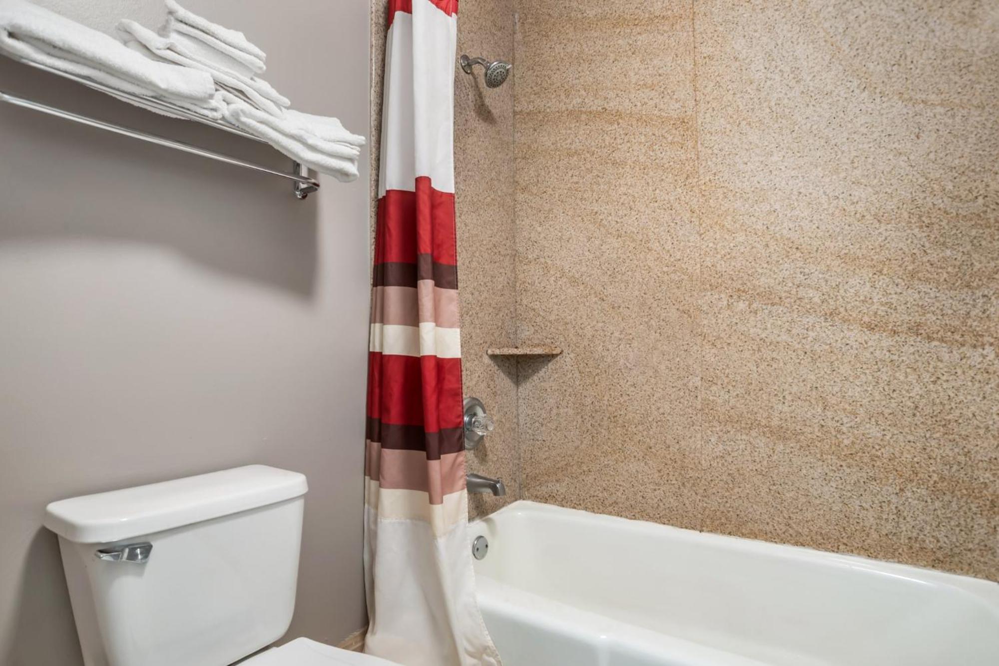 Red Roof Inn Montgomery - Midtown Extérieur photo