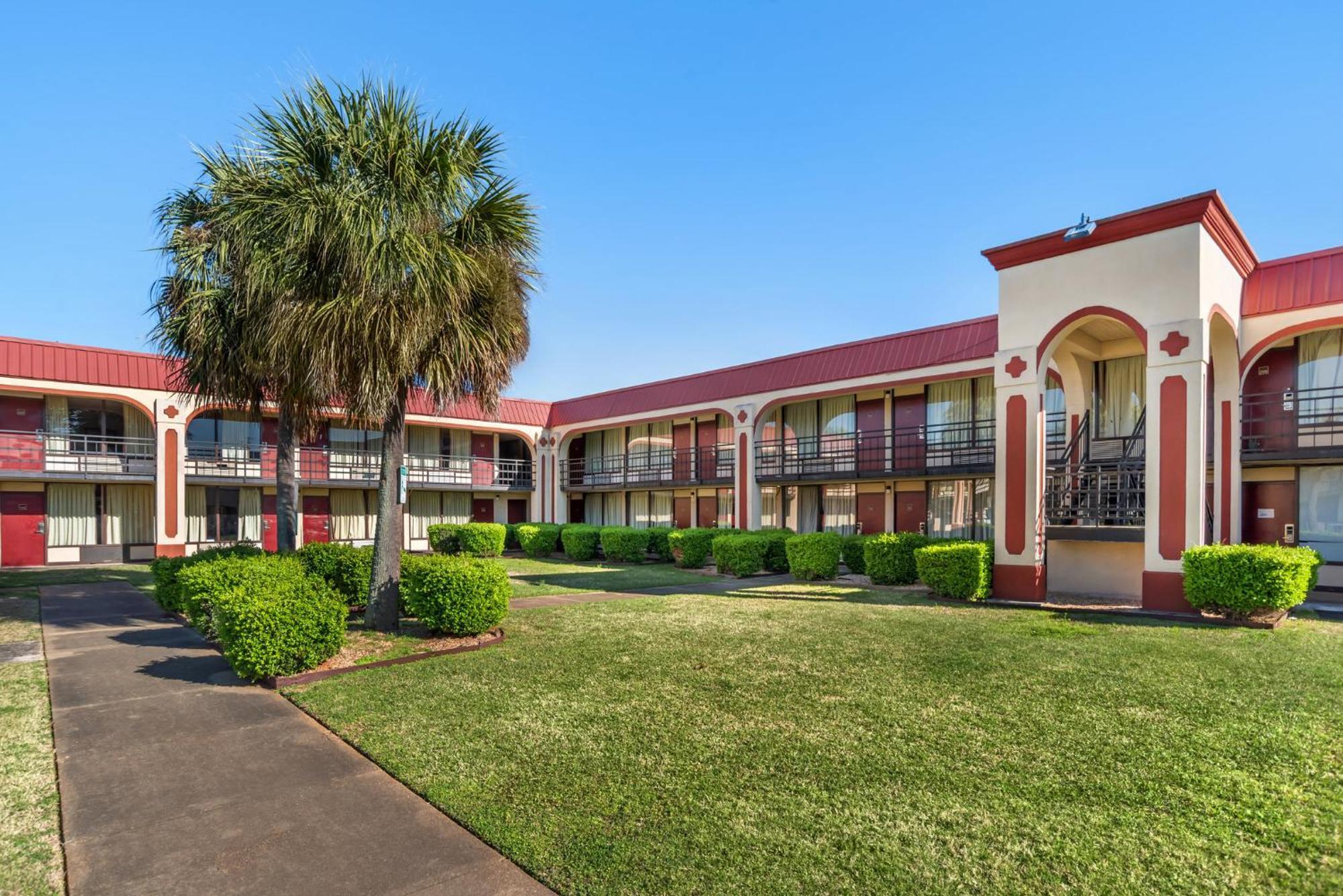 Red Roof Inn Montgomery - Midtown Extérieur photo